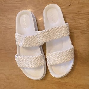 Women’s Sandals